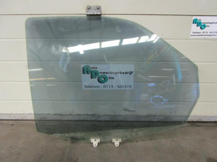 Vitre portière 2portes droite d'un Mercedes Vito (Vito 96-), 3 mois de garantie, Utilisé, -, -