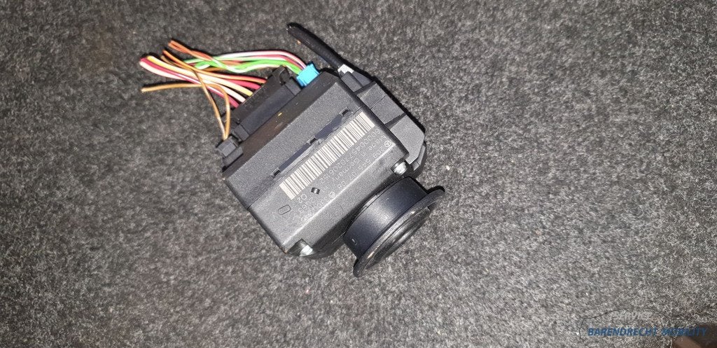 Contactslot W203 W209 Mercedes C CLK Klasse 2095450708 origi, Gebruikt, Mercedes-Benz AG, Mercedes-Benz, Mercedesstrasse 120
70372  Stuttgart, DE