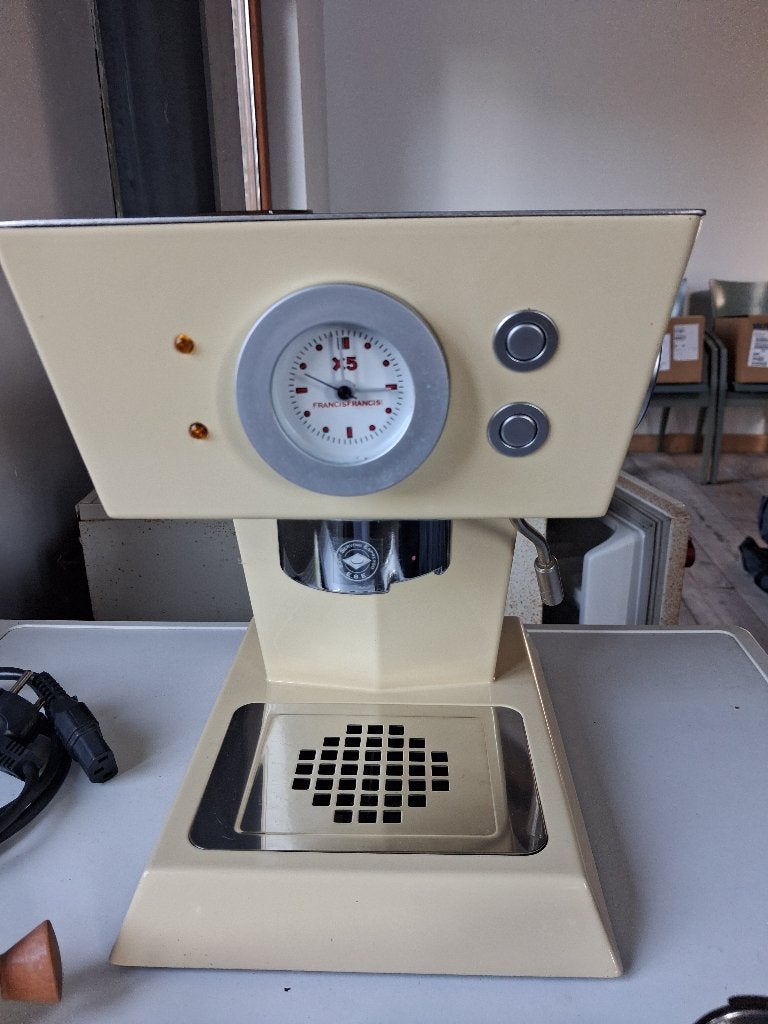 Machine expresso retro de la marque Francis francis, Enlèvement, Comme neuf, Café moulu, Réservoir d'eau amovible