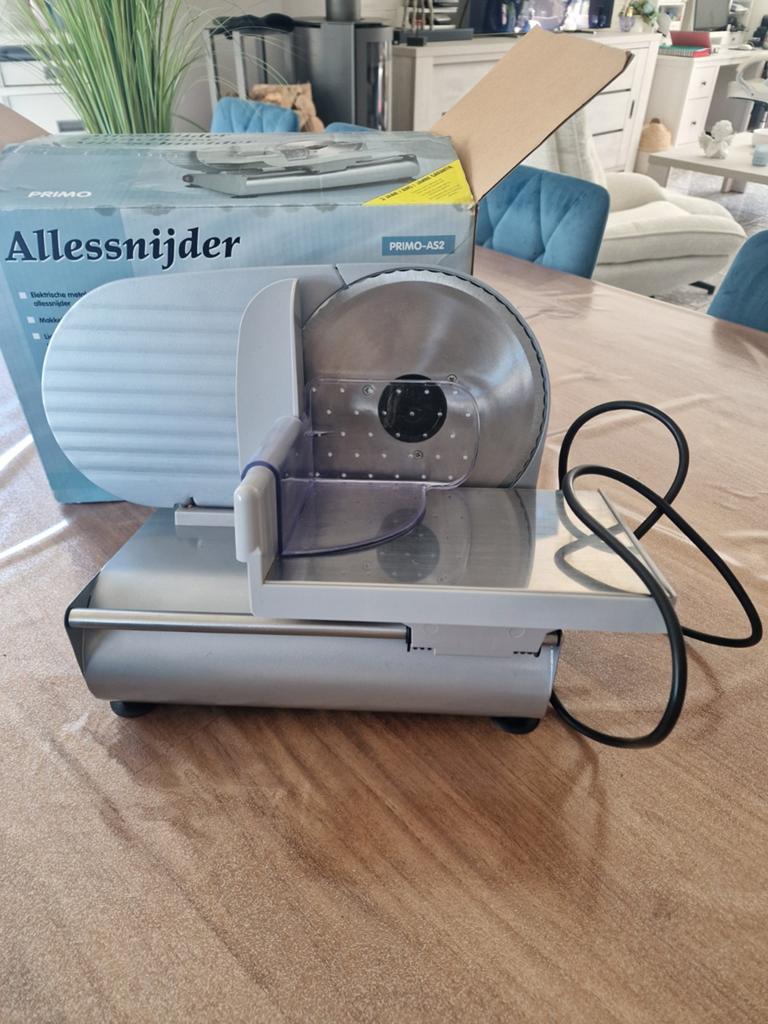 Trancheuse métallique peu servi, Electroménager, Enlèvement