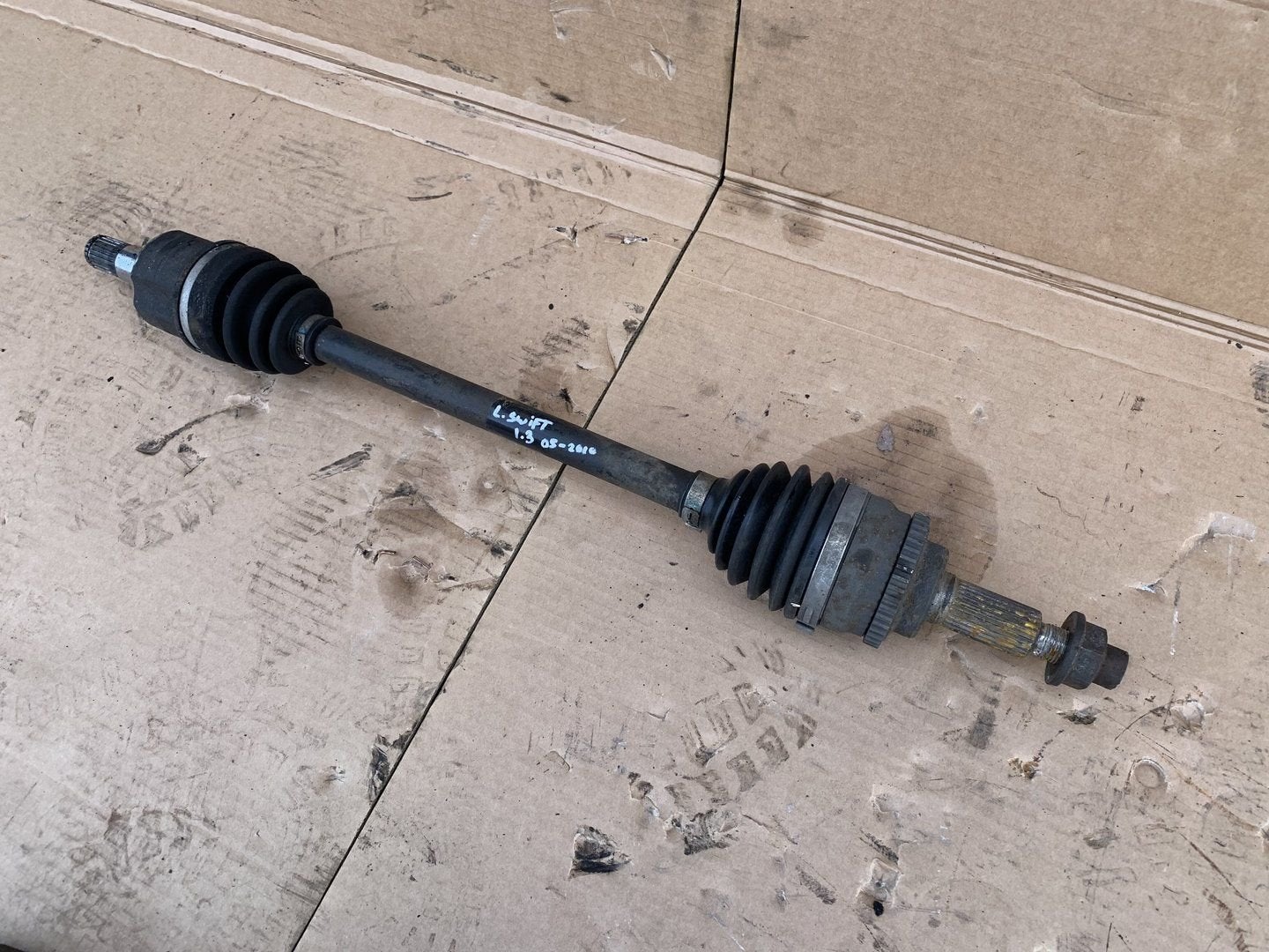 aandrijfas links suzuki swift 1.3 2005 tot 2010 met ABS, -, Utilisé, -, Suzuki