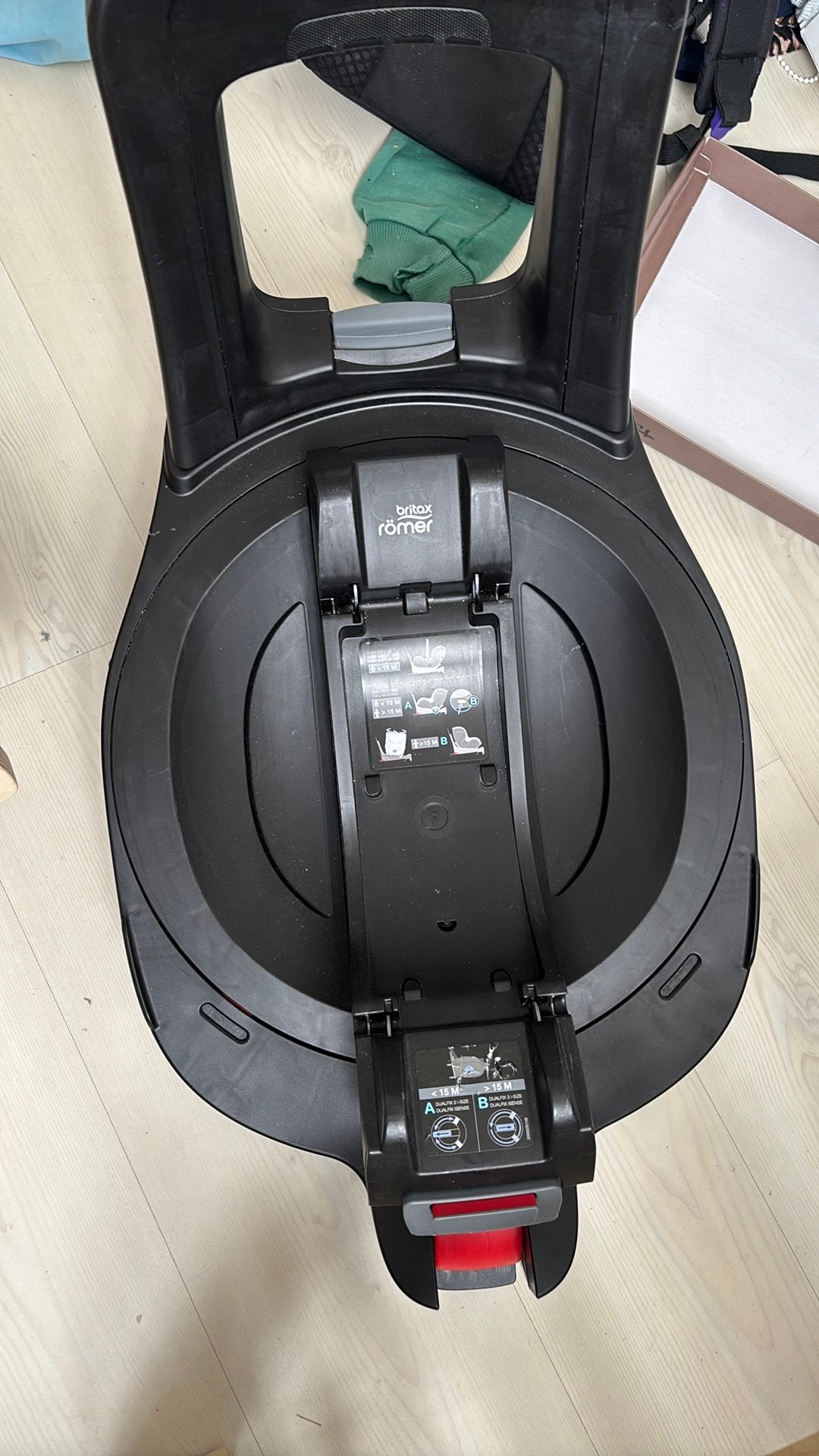 Isofix britax romer 5Z, Kinderen en Baby's, Autostoeltjes, Ophalen, Zo goed als nieuw