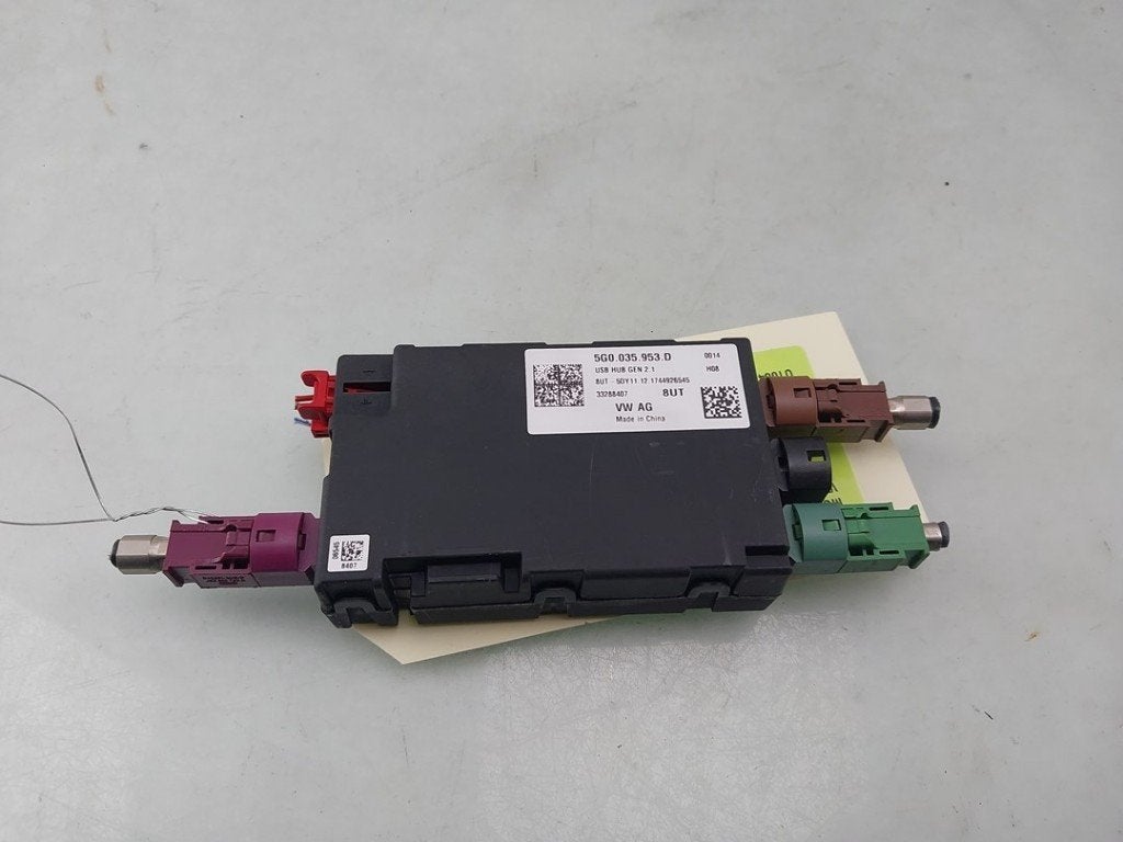 DIVERSEN USB module Volkswagen Polo VI (AW1) (|5G0035953D|), Gebruikt, Volkswagen