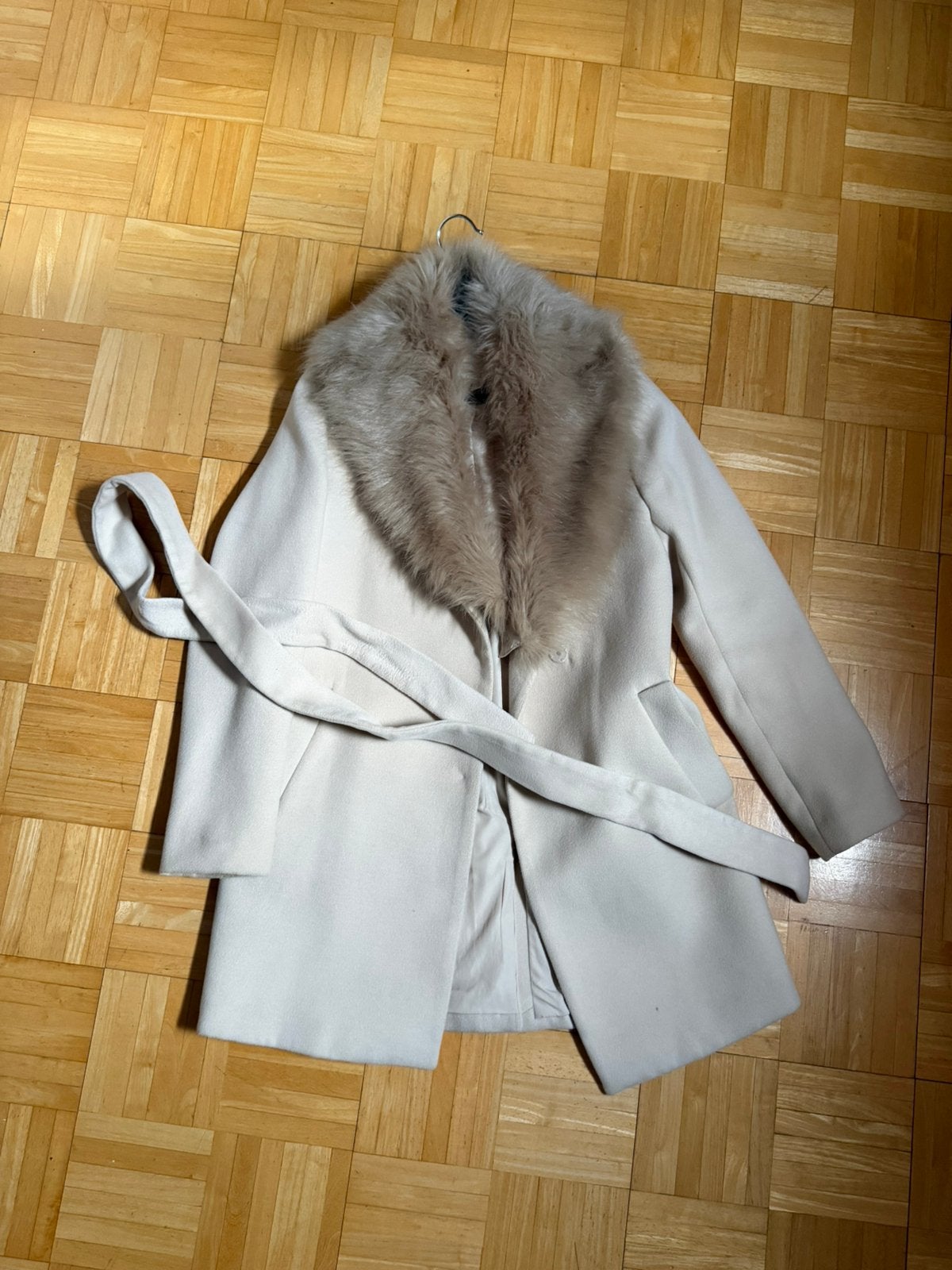 Beige bontjas, Kleding | Dames, Jassen | Winter, Ophalen, Zo goed als nieuw, Beige
