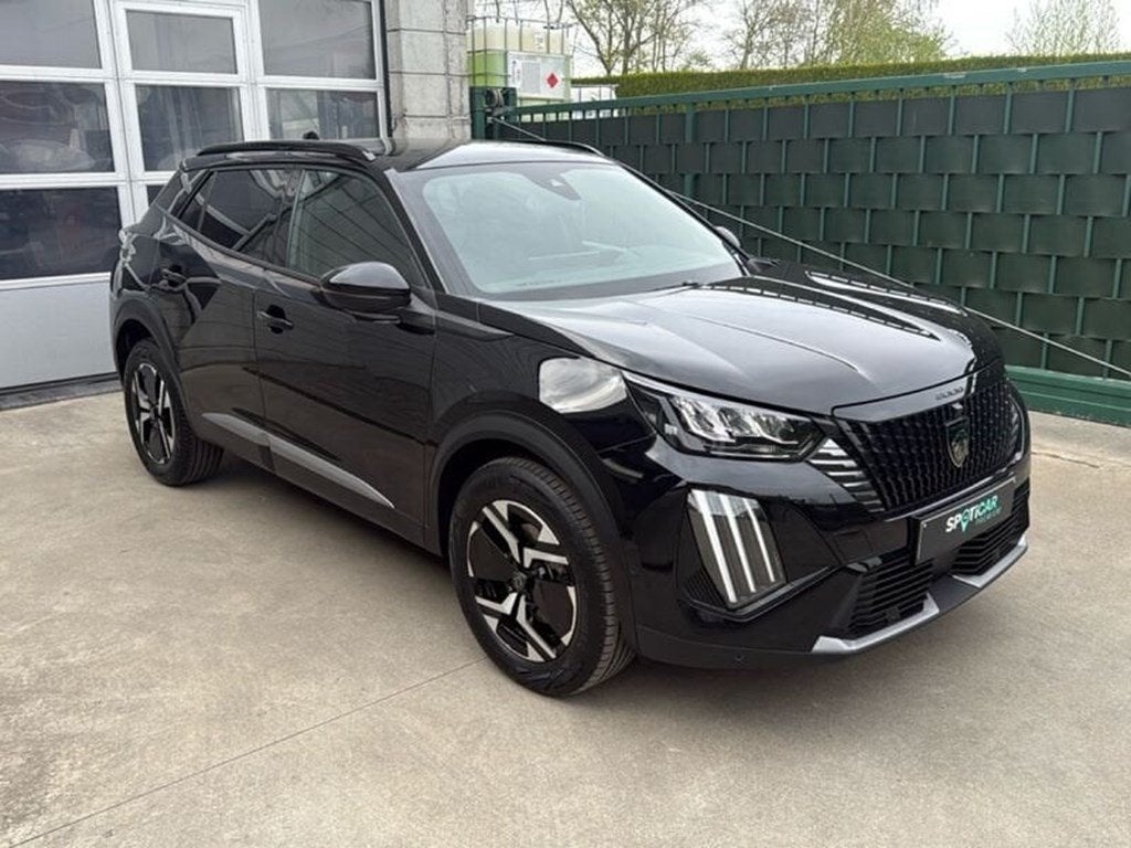 Peugeot 2008 Allure automaat hybrid met camera en sensoren, Zwart, 136 pk, Zwart, Bedrijf