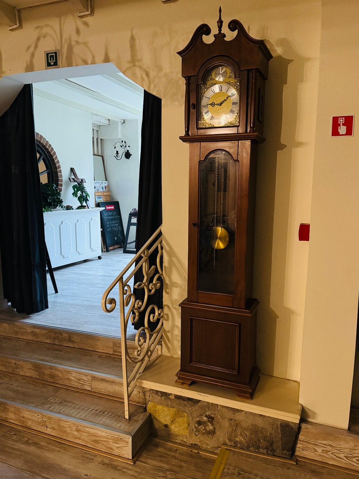 Prachtige klassieke eikenhouten staande klok, Antiek en Kunst, Ophalen of Verzenden