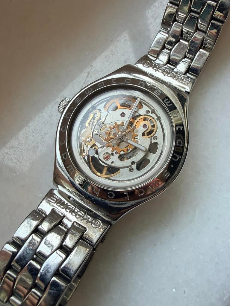 Montre Swatch automatique squelette Body & Soul, Enlèvement ou Envoi, Utilisé, Swatch