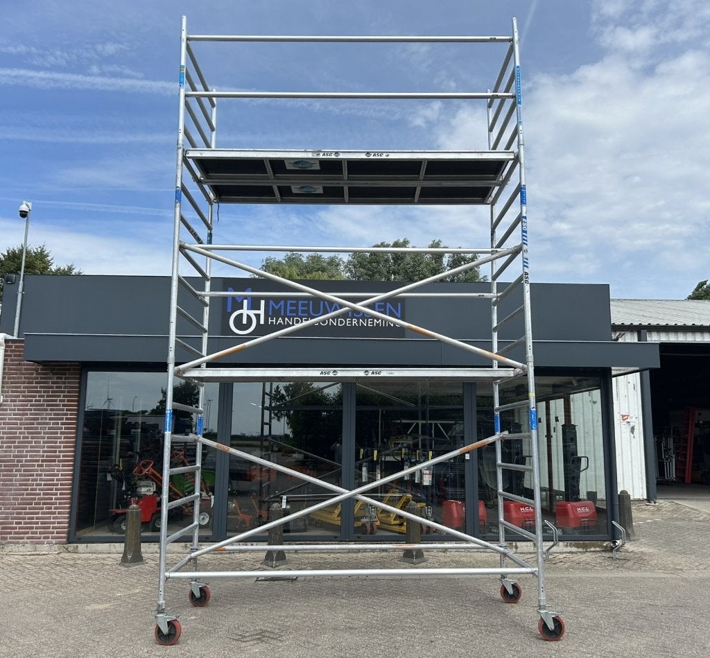 ASC rolsteiger/rol steiger 135x305CM 6.2M werkhoogte, Doe-het-zelf en Bouw, Ophalen, Gebruikt, Accessoires