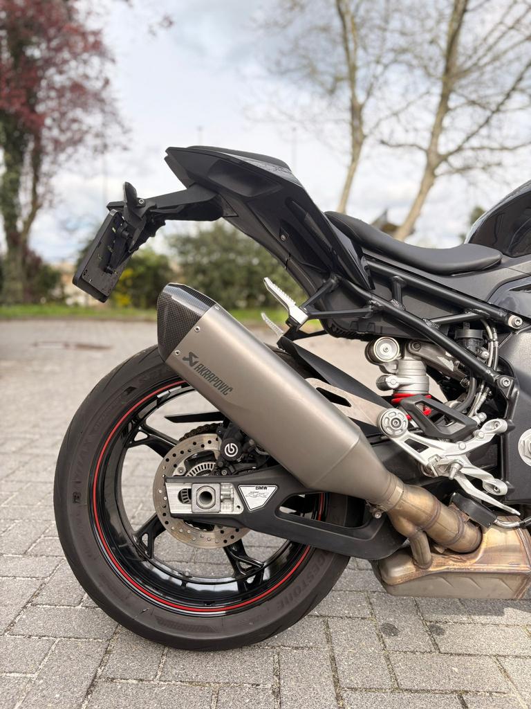 S1000RR, Enlèvement