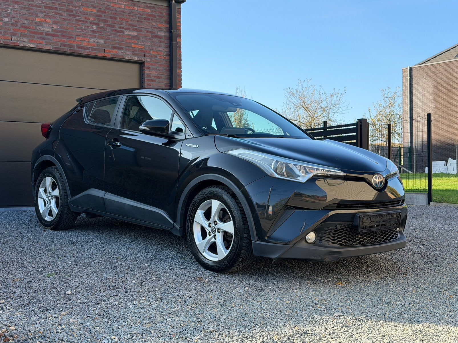 Toyota CHR 1.8 benzine hybrid automaat, Navi, Camera, Autos, Achat, Euro 6, Entreprise, 72 kW