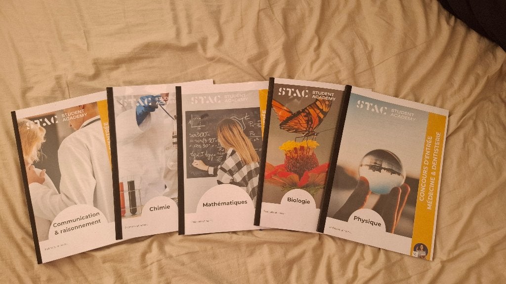 Syllabus concours d'entrée de médecine 77% taux de réussite, Boeken, Gelezen, Medisch, Complete serie, Ophalen of Verzenden