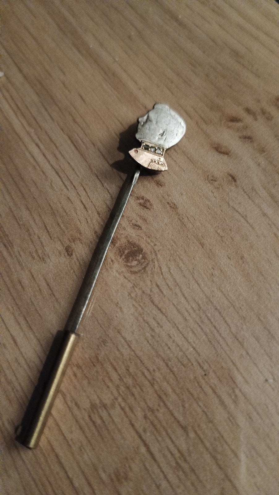 belle broche ancienne en argent massif 835, Comme neuf, 4 à 7 cm, Avec strass, Argent