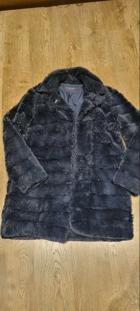 blauwe fluffy winter jas River woods maat XS - S of 34 - 36, Blauw, River Woods, Ophalen of Verzenden, Zo goed als nieuw