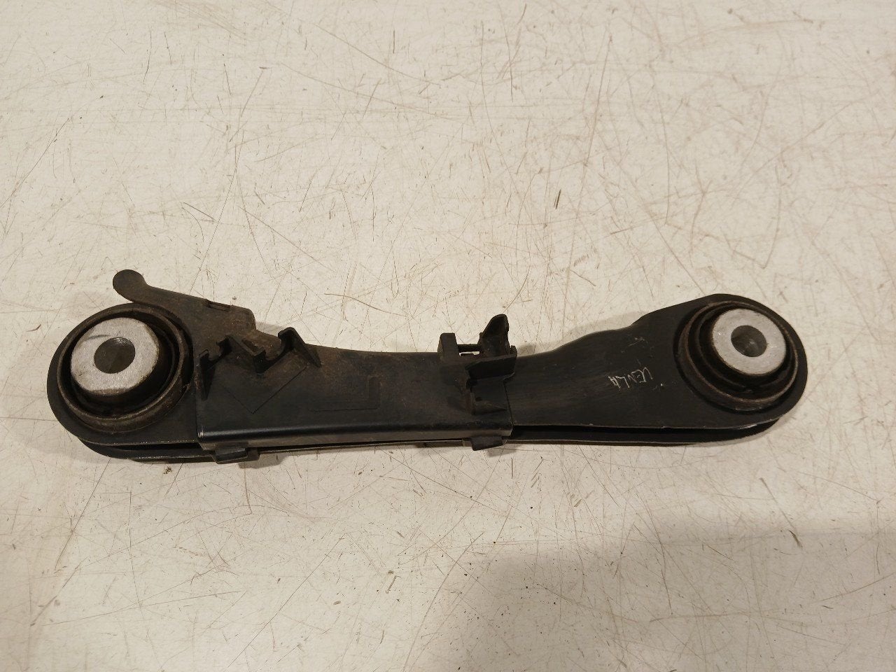 Draagarm links achter BMW 5 serie, BMW, Onderdelen@venauto.nl, Van der Ven Autorecycling B.V., Ettenseweg 76, 4706 PB Roosendaal, The Netherlands