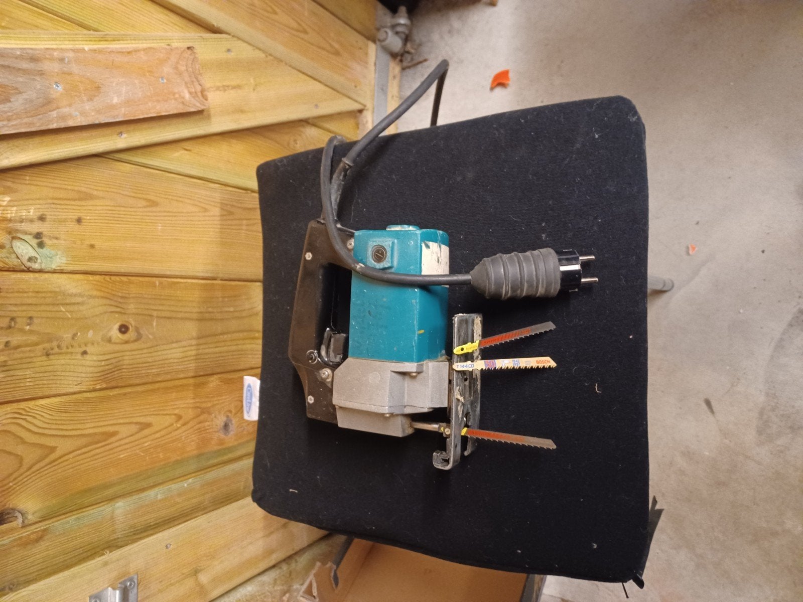 Makita decoupeerzaag professionele 3nieuwe zaagbladen p30eu, Doe-het-zelf en Bouw, Ophalen, Decoupeerzaag