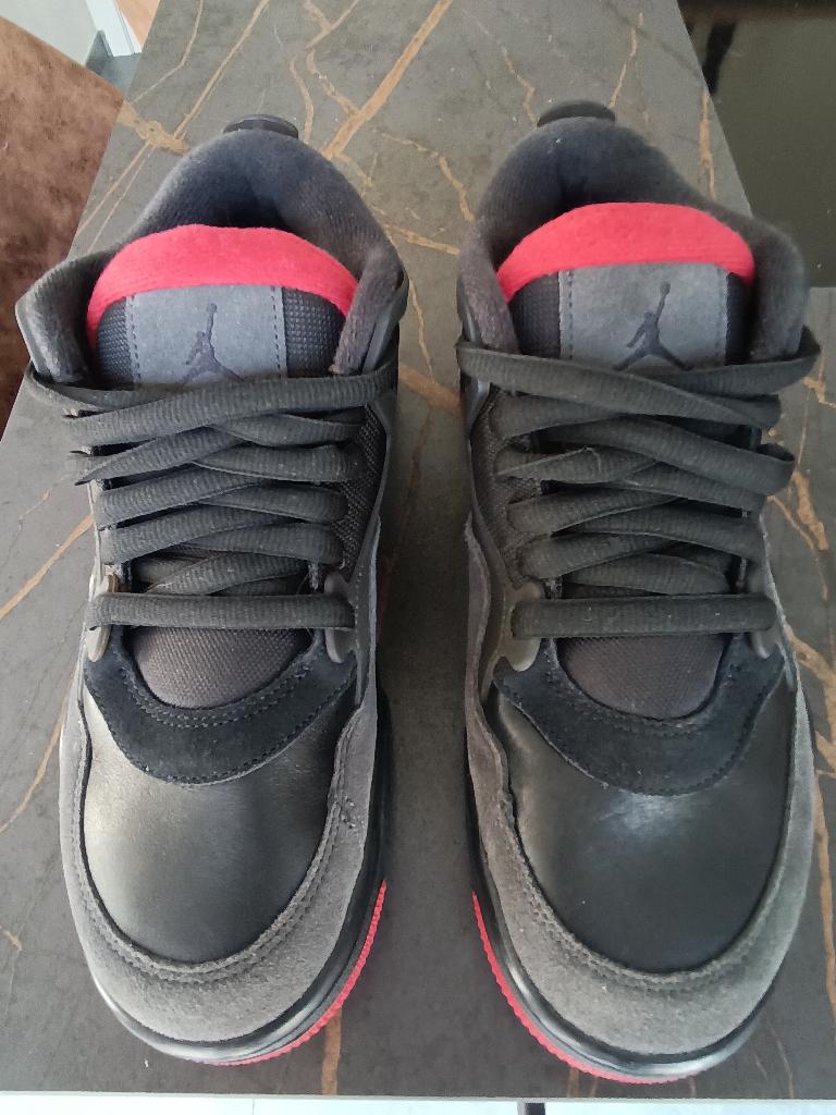 Nike Air Jordan 4 RM, Ophalen, Nike, Zo goed als nieuw, Sportschoenen