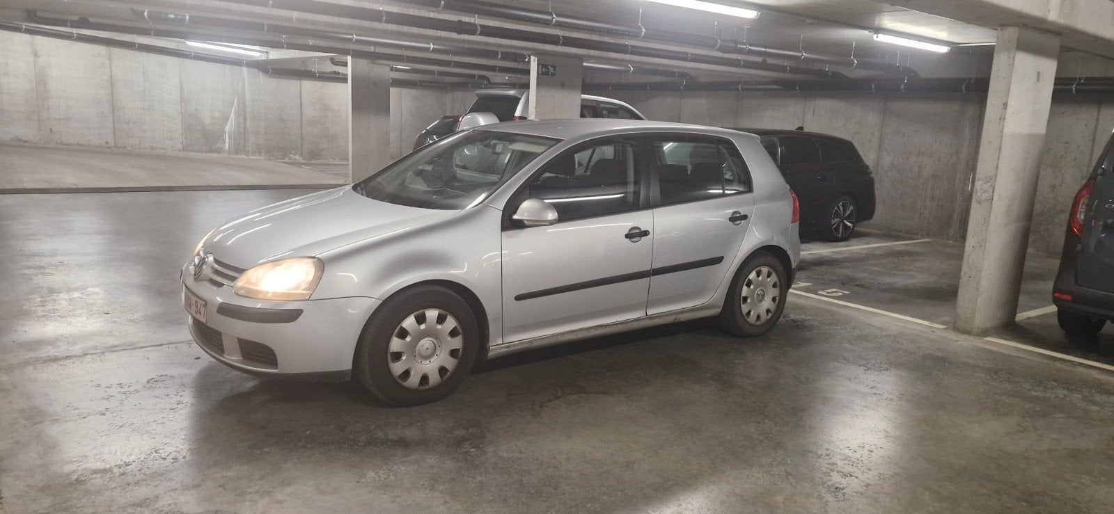 Volkswagen Golf, Auto's, Diesel, 5 deurs, Zilver of Grijs, Te koop