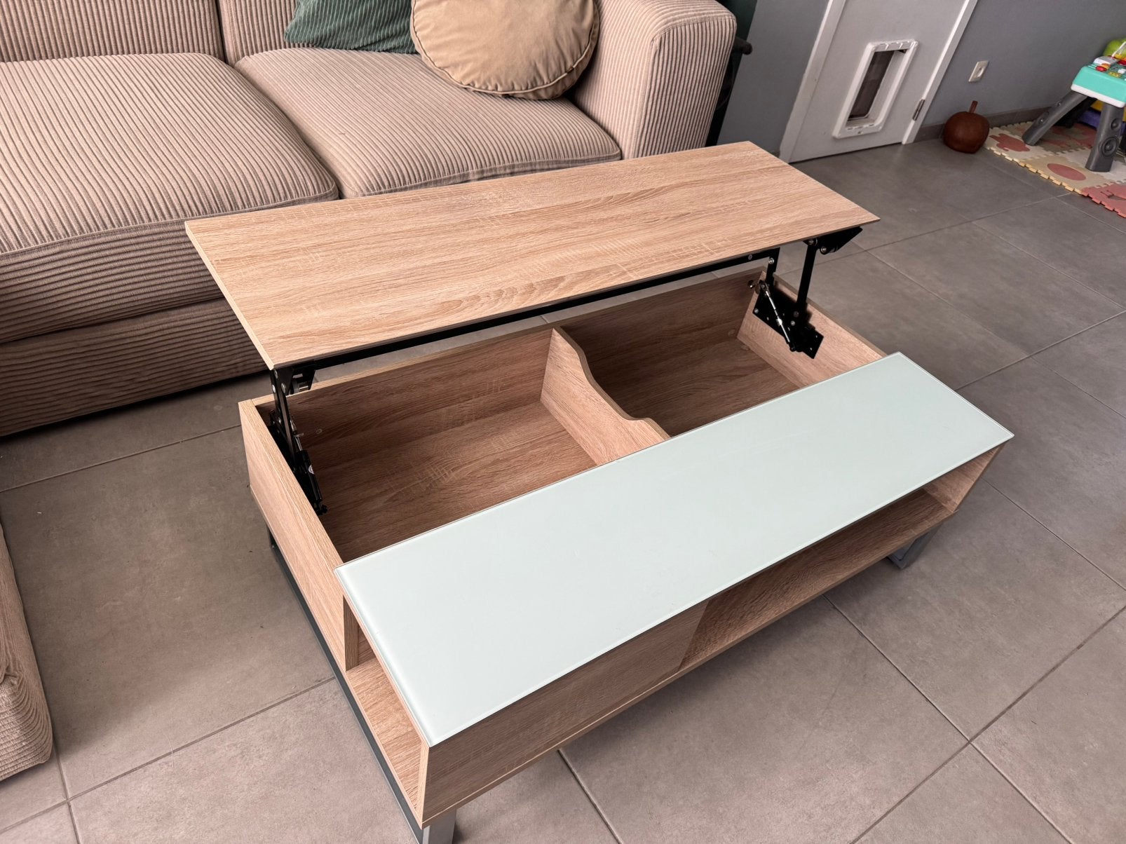 Salon tafel met opbergruimte, Ophalen, Zo goed als nieuw
