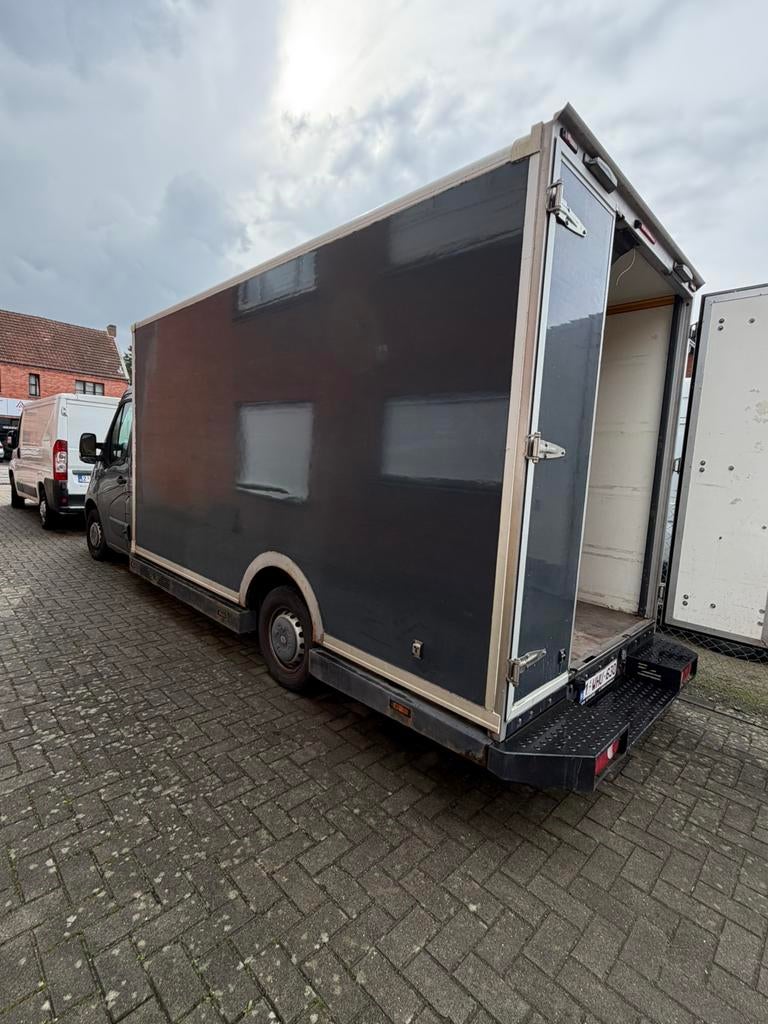 Renault Master verlaagd foodtruck project, Ophalen