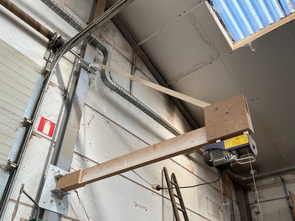 Système de levage pour montage au mur ou sur une colonne, Bricolage & Construction, Treuils et Palans, Enlèvement, Utilisé, Électrique