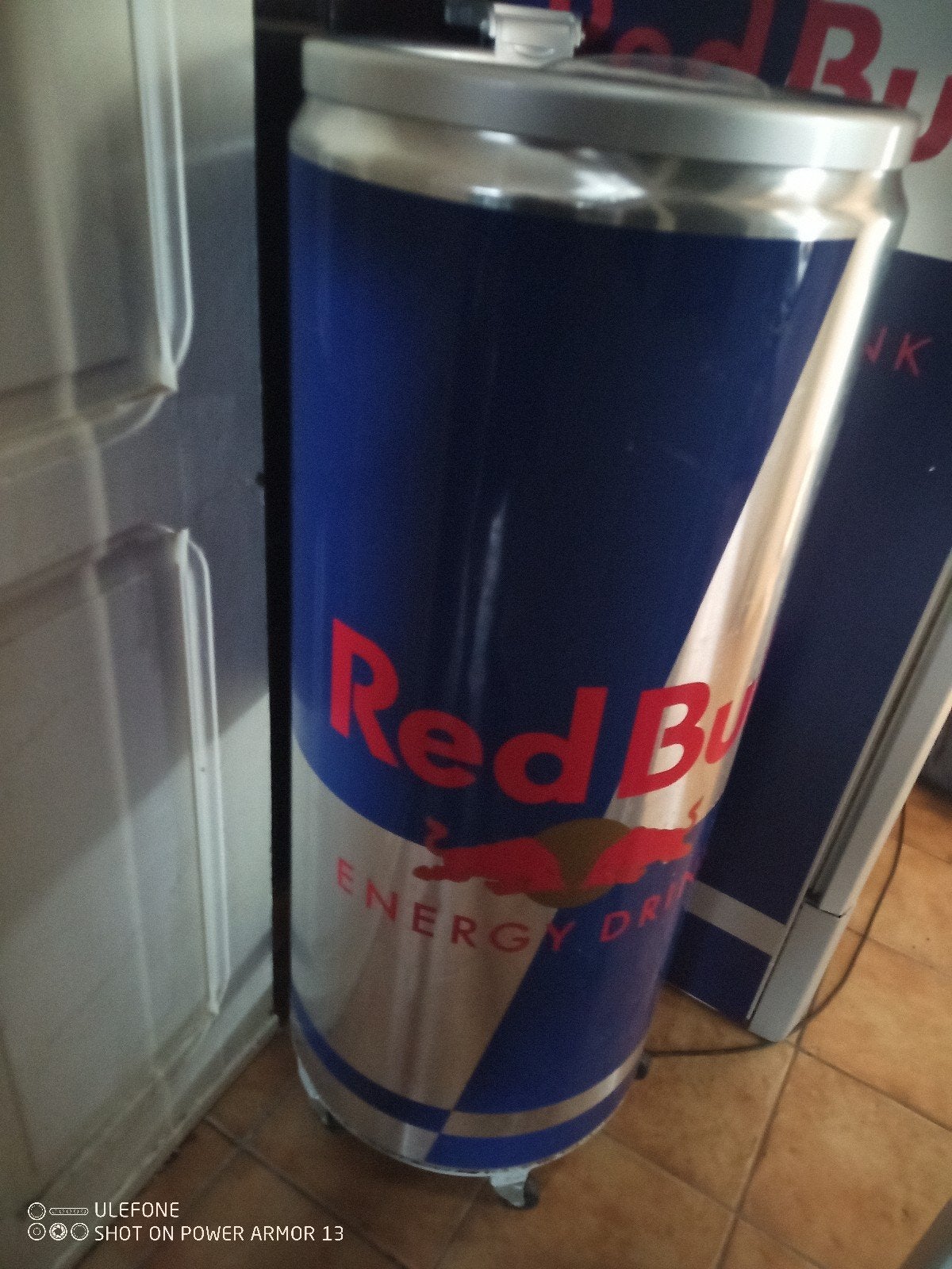 koelkast redbull, Enlèvement