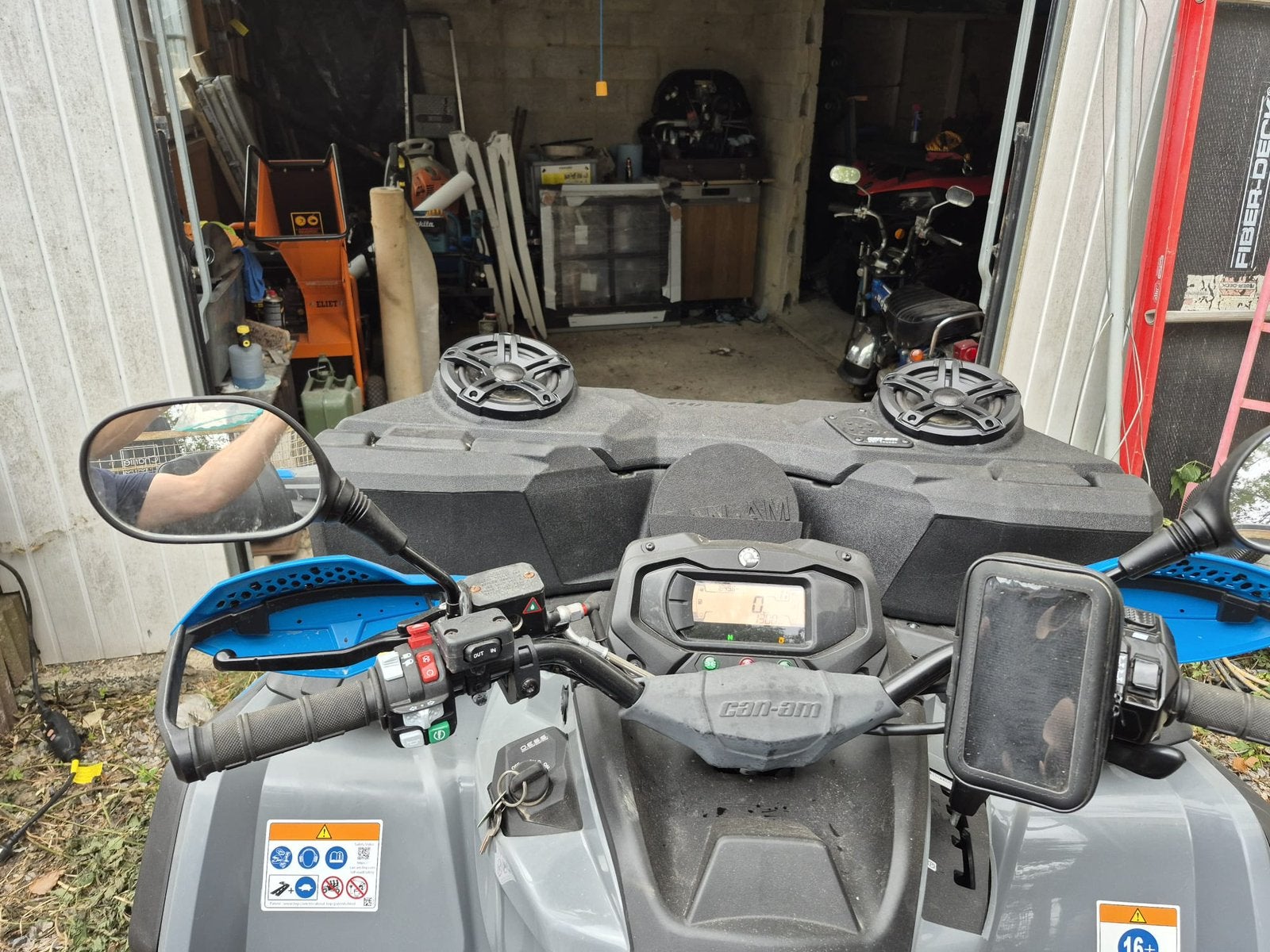 Can am 1000, Motos
