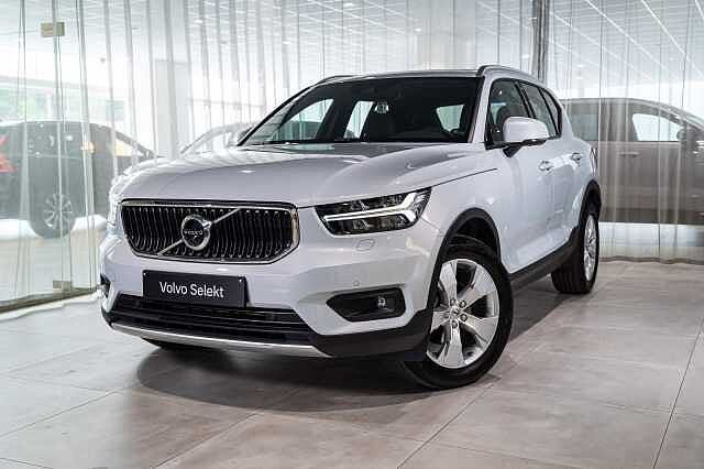 Volvo XC40 Momentum Pro T3 Geartronic, Autos, Volvo, https://public.car-pass.be/vhr/cc741f80-00da-4f3a-b9cd-5885be0c1a0d, Argent ou Gris