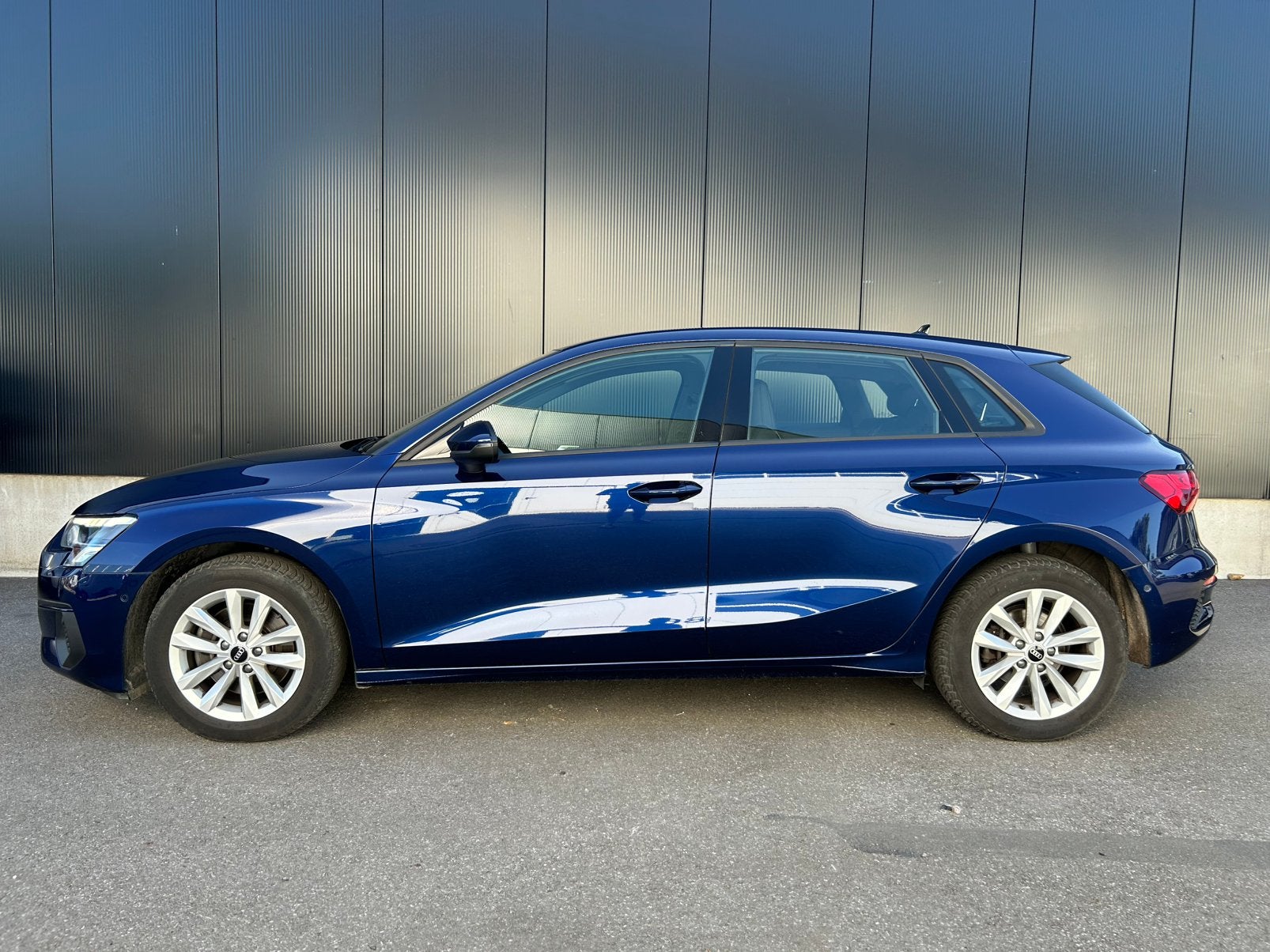 Audi A3 35 TDI / Sportback / Automaat / Apple Carplay, Auto's, Audi, Automaat, Blauw, Leder, Bedrijf