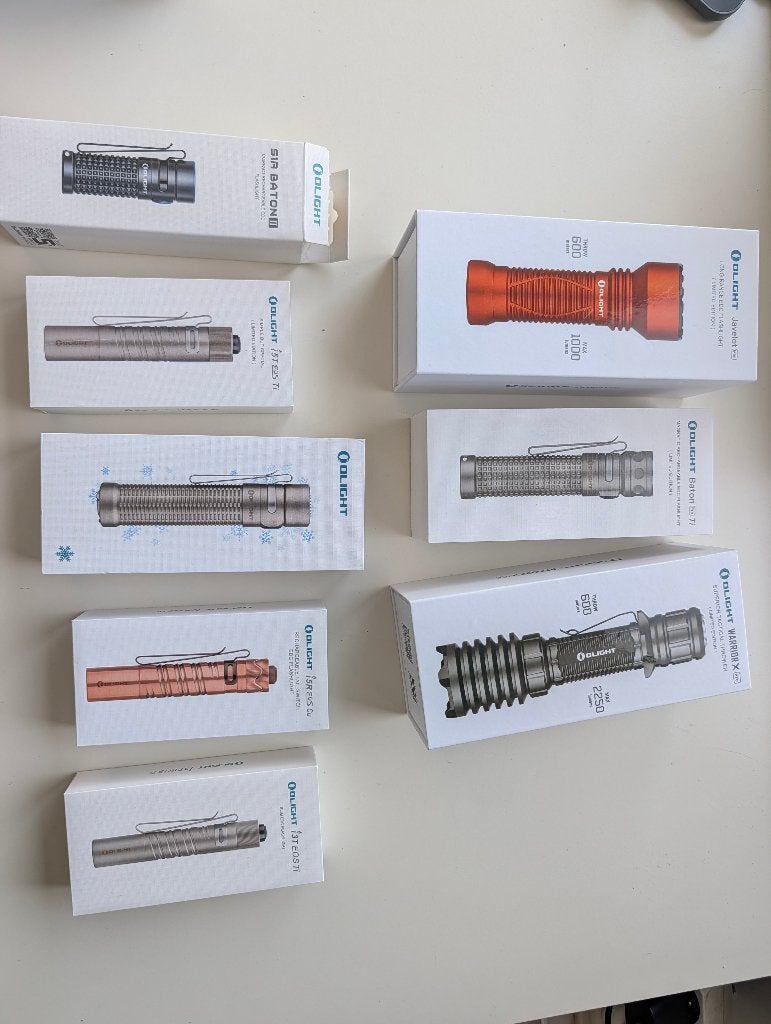 lampes de poche : Olight, Fenix, eagtac, etc..., Enlèvement ou Envoi, Comme neuf, Batterie