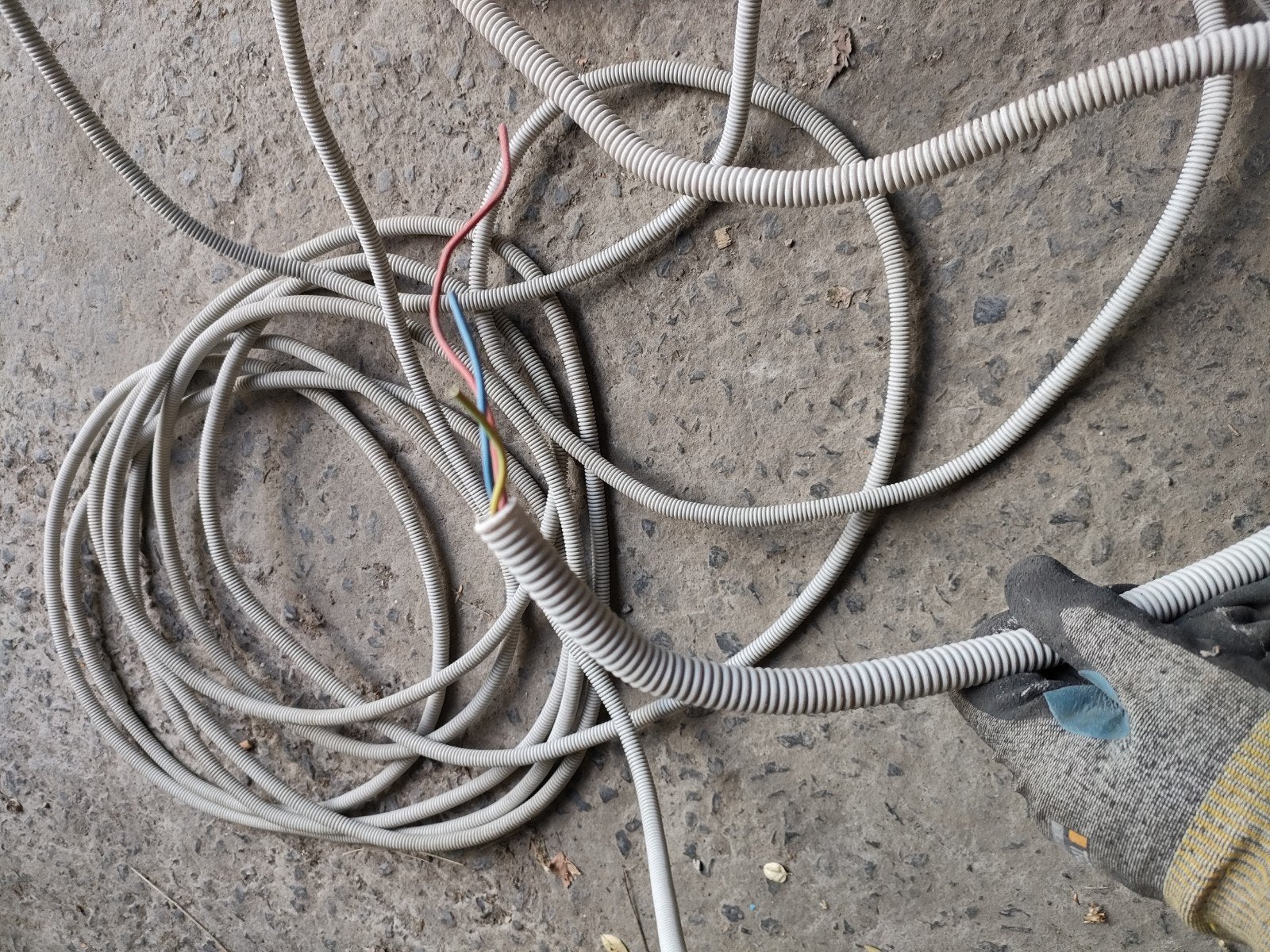 gaine electrique, Computers en Software, Pc- en Netwerkkabels, Ophalen