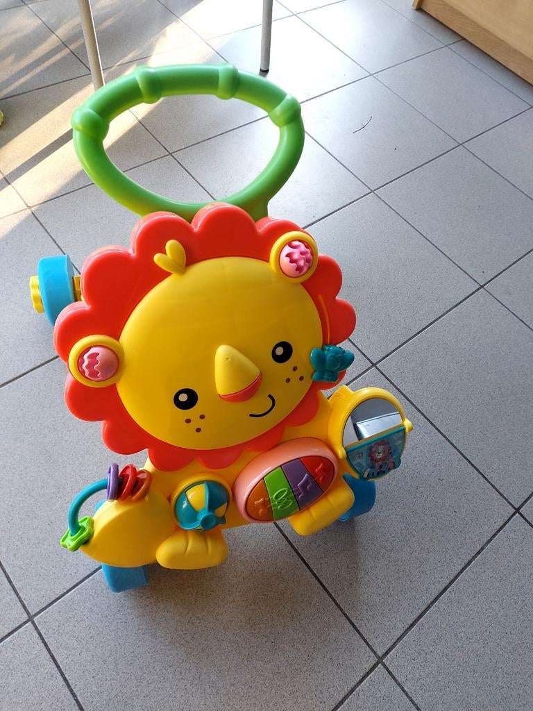 Kinder loopwagen in prima staat met geweldige muziek, Kinderen en Baby's, Ophalen