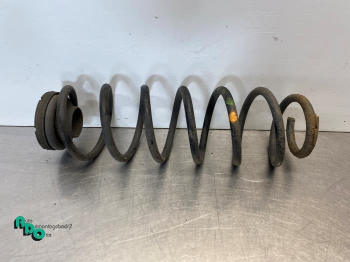 Schroefveer achter van een Volkswagen Polo (Polo 09-), Gebruikt, -, Volkswagen, -