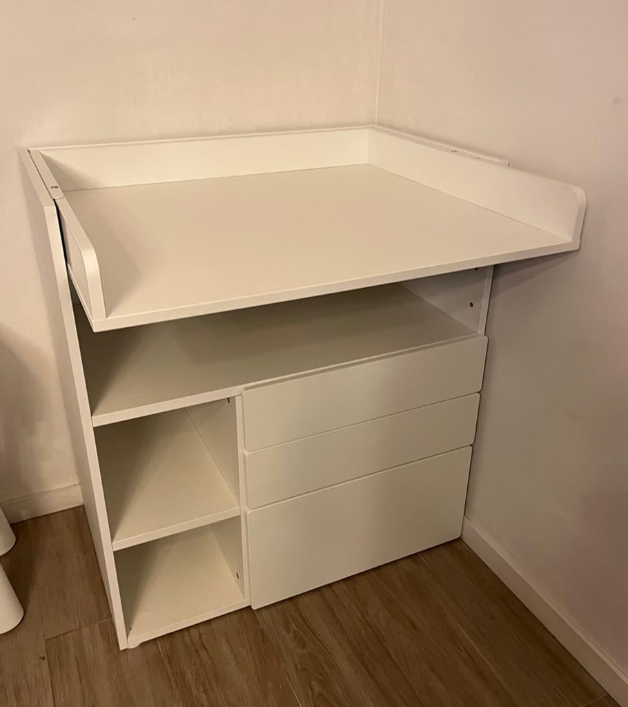 verzorgtafel met schuiven, Ophalen, Zo goed als nieuw