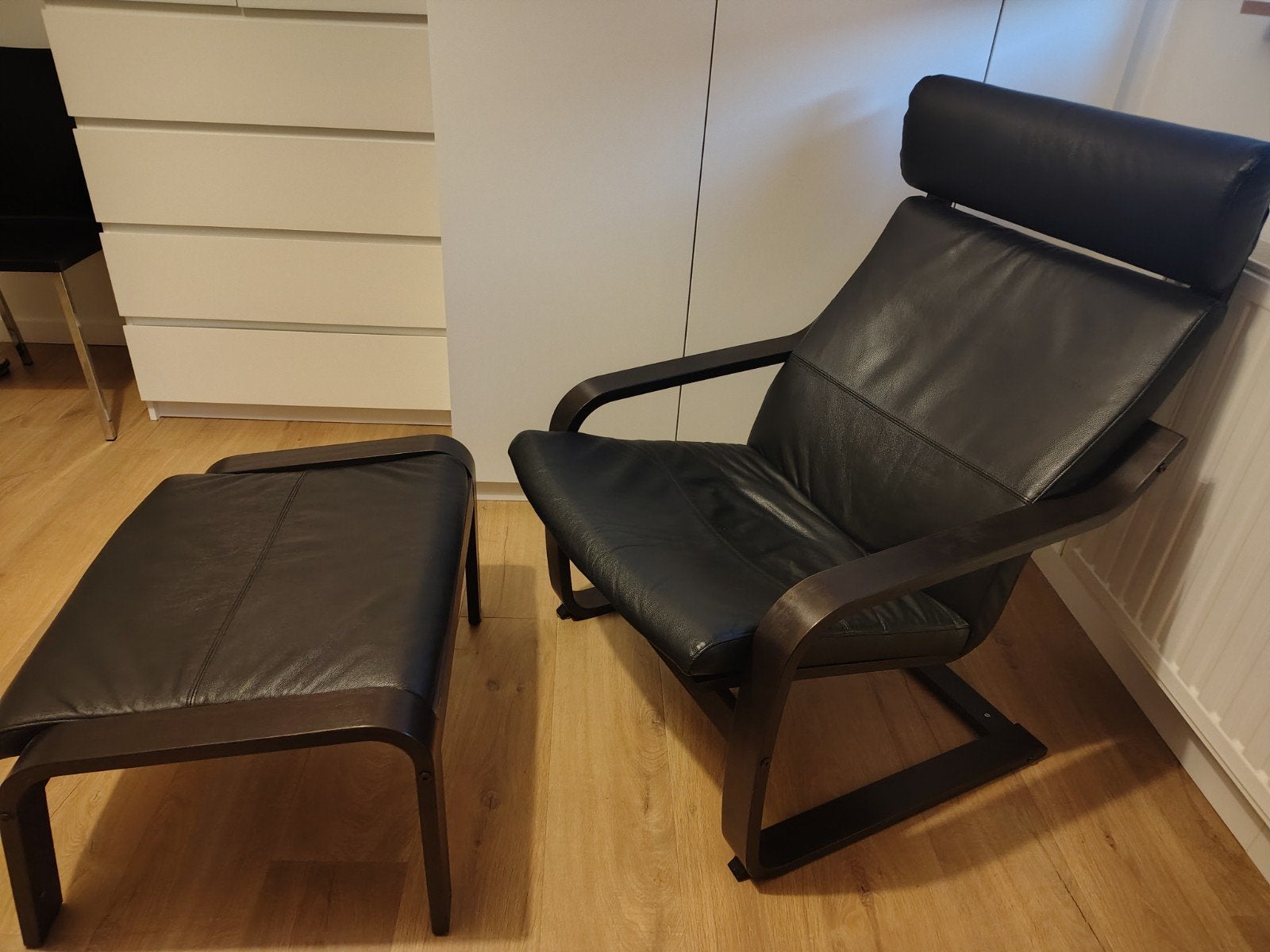 1 persoons zetel met voetstuk, Ophalen, Zo goed als nieuw, Hout