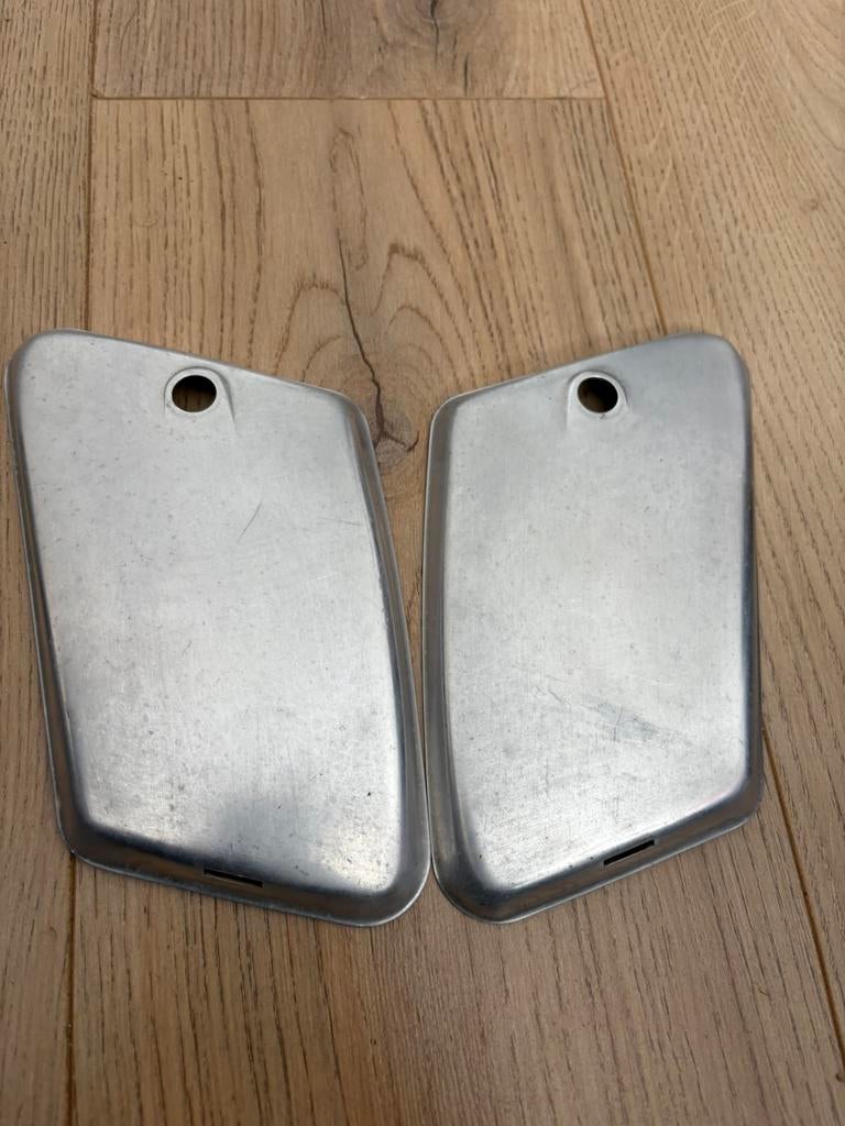 Verchroomde deurtjes voor Motobécane-gereedschapskisten AV88, Enlèvement ou Envoi, Neuf