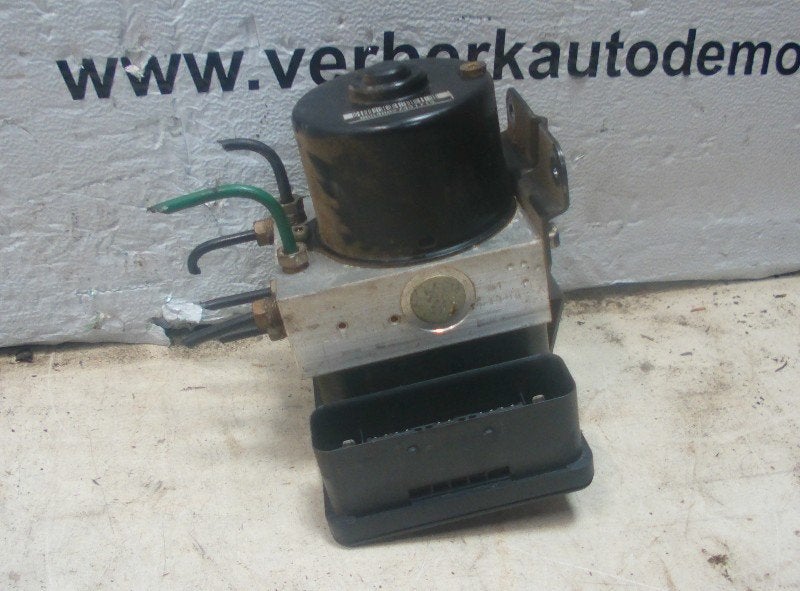 ABS POMP Citroën C5 I Break (DE) (10.0206-0003.4), Gebruikt, Citroën, Sodener Straße 9
65824  Schwalbach, DE, Continental Aftermarket & Services GmbH