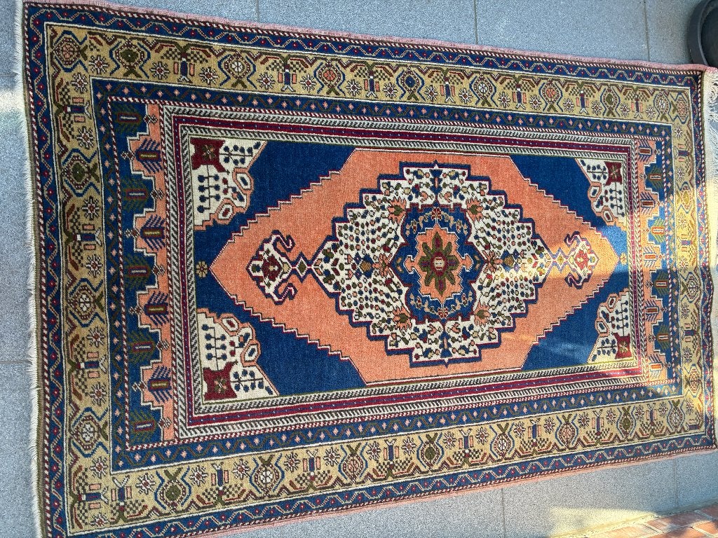 Turks  tapijt, Enlèvement
