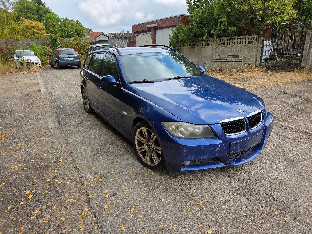 BMW 320 D M pakket, Auto's, BMW, Euro 5, Achterwielaandrijving, Zwart, Blauw