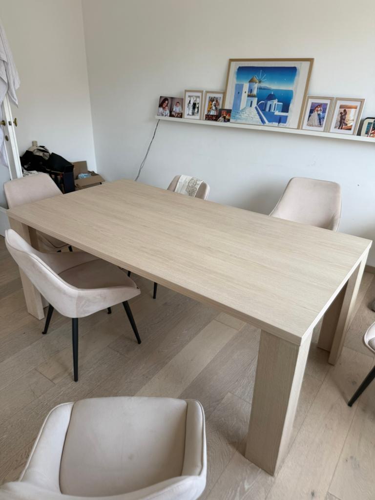 Jolie table en bois en bon etat, Enlèvement, Utilisé