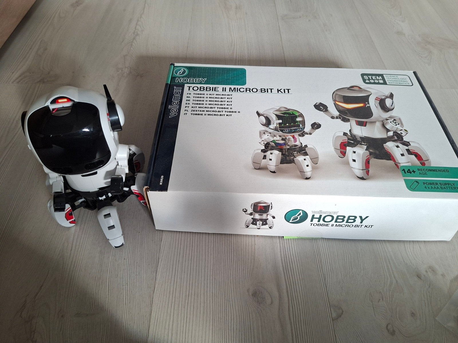 Velleman Tobbie II Micro:bit Kit + boek, Ophalen, Gebruikt