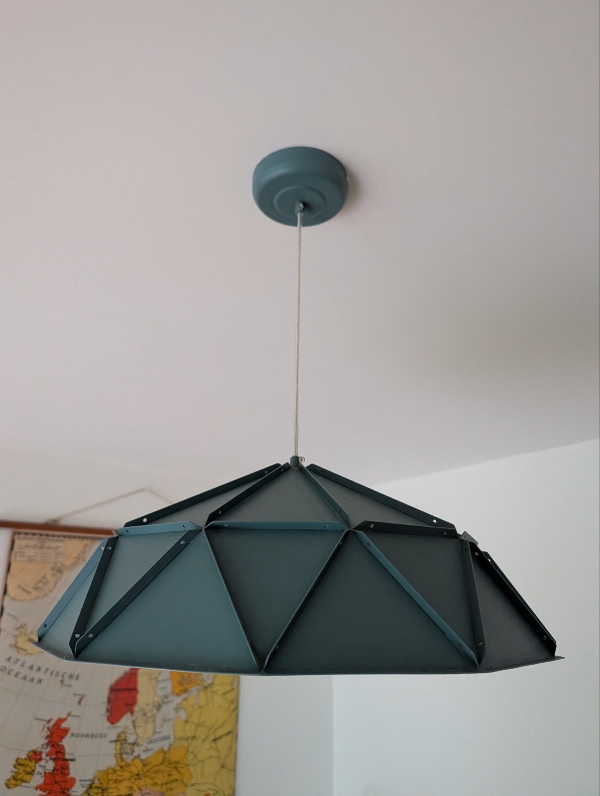 Blauwe, metalen hanglamp (diameter = 45cm)., Ophalen of Verzenden