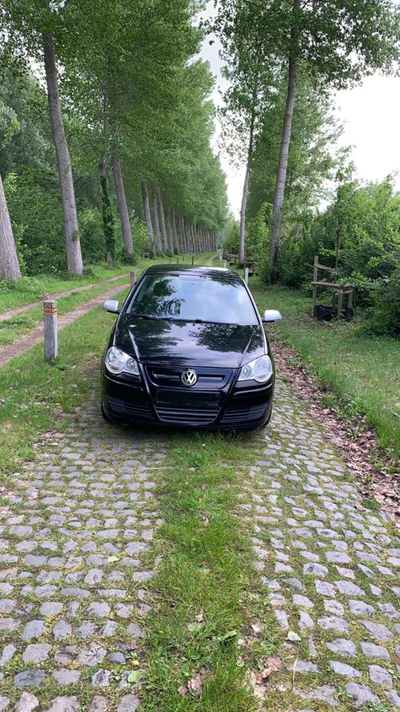 VW polo te koop, Auto's, Volkswagen, Particulier, Polo, Achteruitrijcamera, Diesel, Euro 4, 3 deurs, Handgeschakeld, Zwart, Zwart