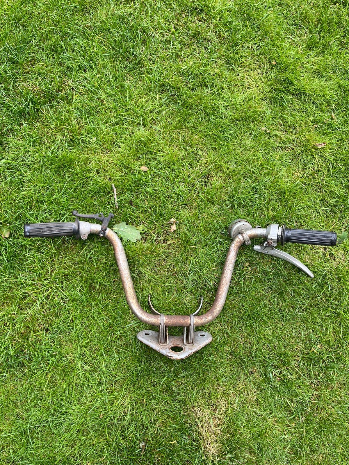 Compleet stuur honda amigo novio, Fietsen en Brommers, Brommeronderdelen | Oldtimers, Ophalen