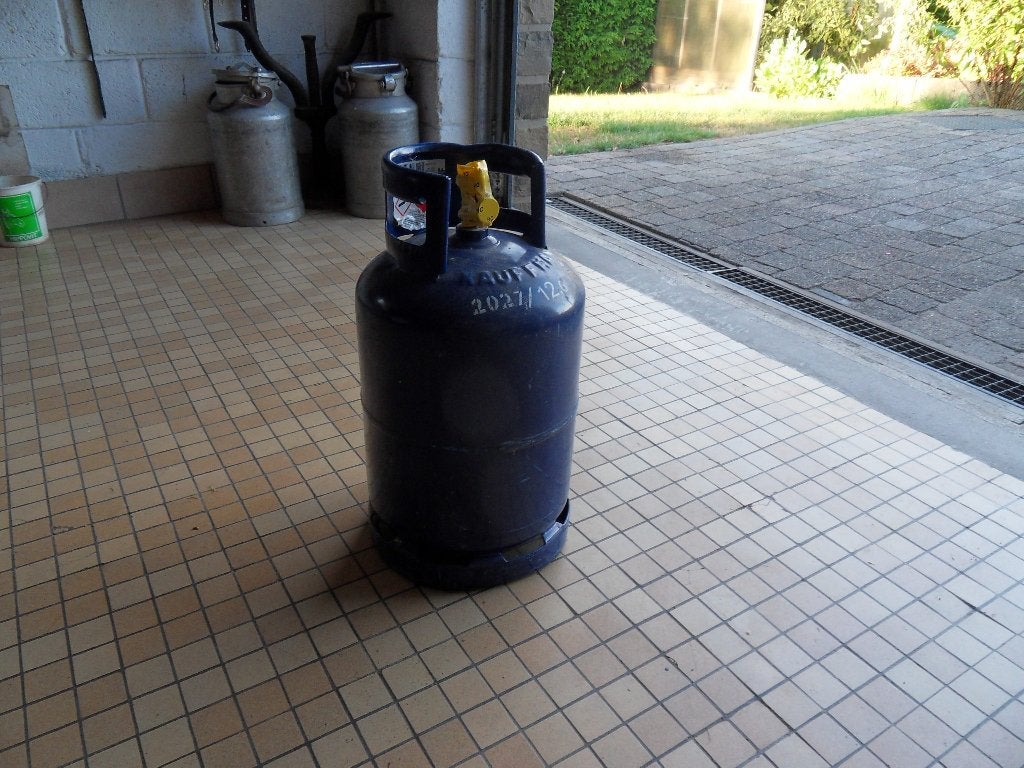 Bonbonne de gaz, Enlèvement, Neuf