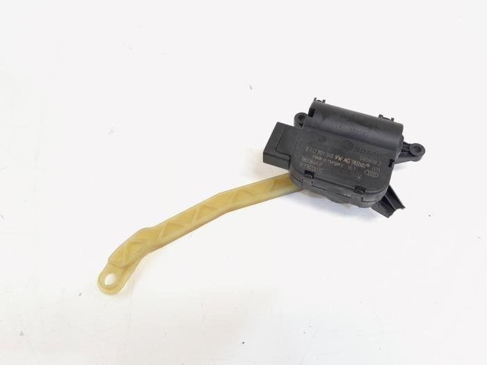 Kachelklep Motor van een Volkswagen Golf, Gebruikt, -, Volkswagen, -