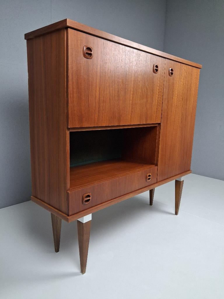 Vintage Scandinavisch Dressoir met Bar, Jaren 60, Teck, Avec tablette(s), 25 à 50 cm, Vintage