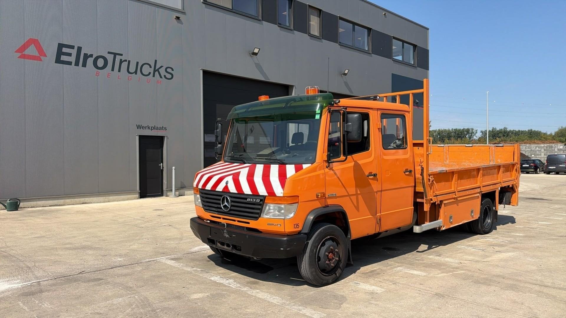 Mercedes-Benz 813 D (EX COMMUNAL / BE TRUCK / PARFAIT ETAT /, Autos, Camions, Achat, Entreprise, Boîte manuelle, Autres couleurs