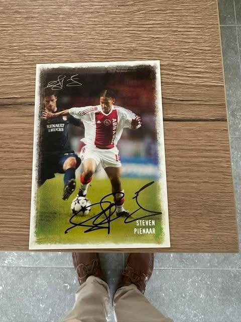 Ajax postkaart Steven Pienaar gesigneerd 2003 - 2004, Neuf, Info@posrjaxpi.st, Enlèvement ou Envoi, Ajax