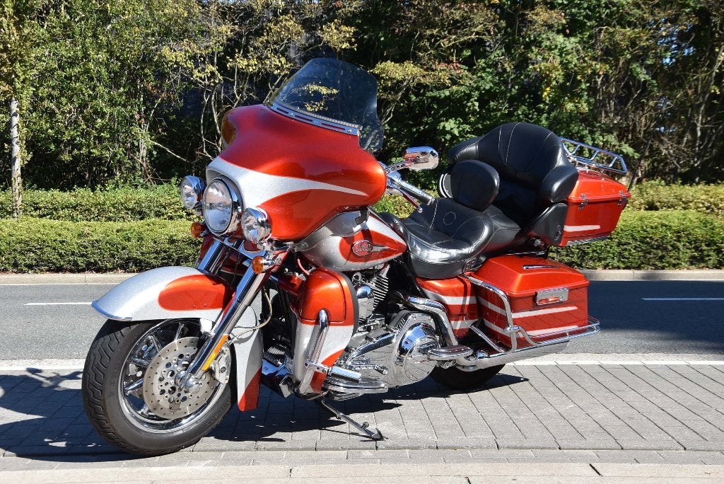 Harley Davidson - Se TOURING CVO ELECTRAGLIDE ULTRA CLASSIC, Motoren, 2 cilinders, Occasion, Motorrijbewijs A, Bedrijf
