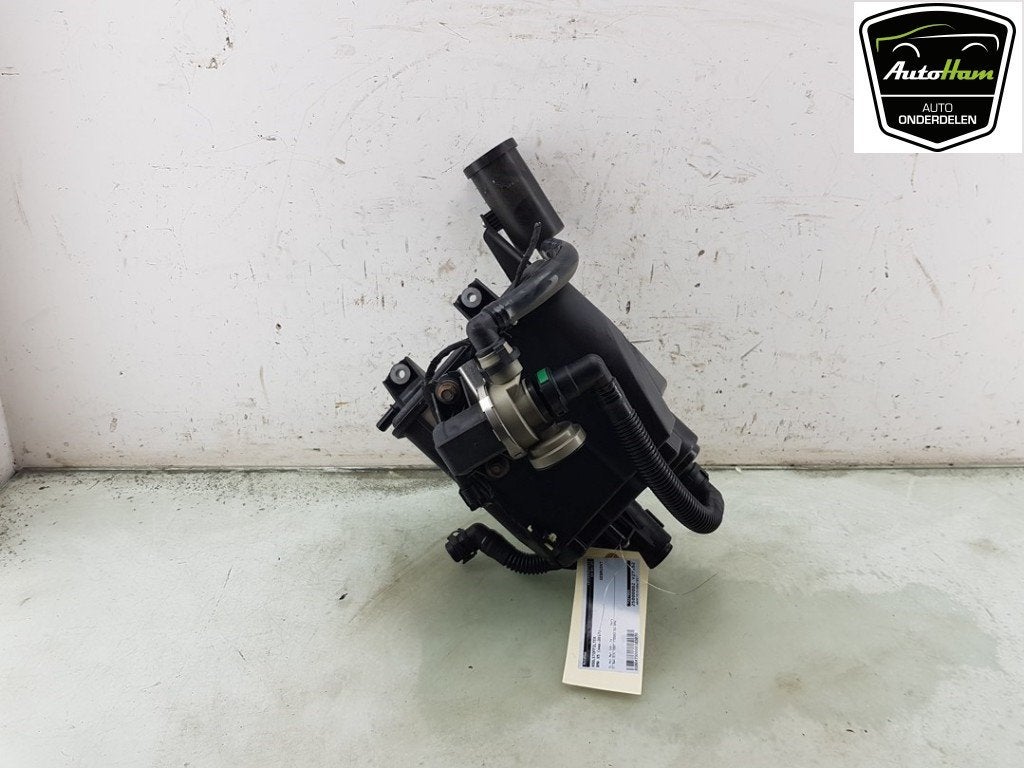 KOOLSTOFFILTER BMW X5 (F15) (|7327966|16117438139|), Gebruikt, BMW, Petuelring 130
80809  München, DE, Bayerische Motoren Werke AG